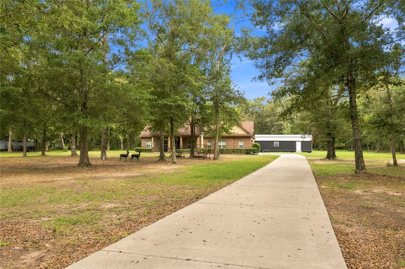 Photo 6 of 21015 Angus Drive, Cleveland, TX
