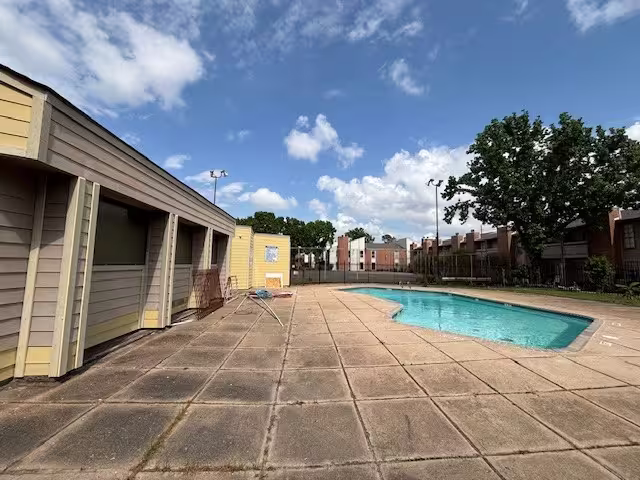 Photo 6 of 10501 South Drive 303, Houston, TX