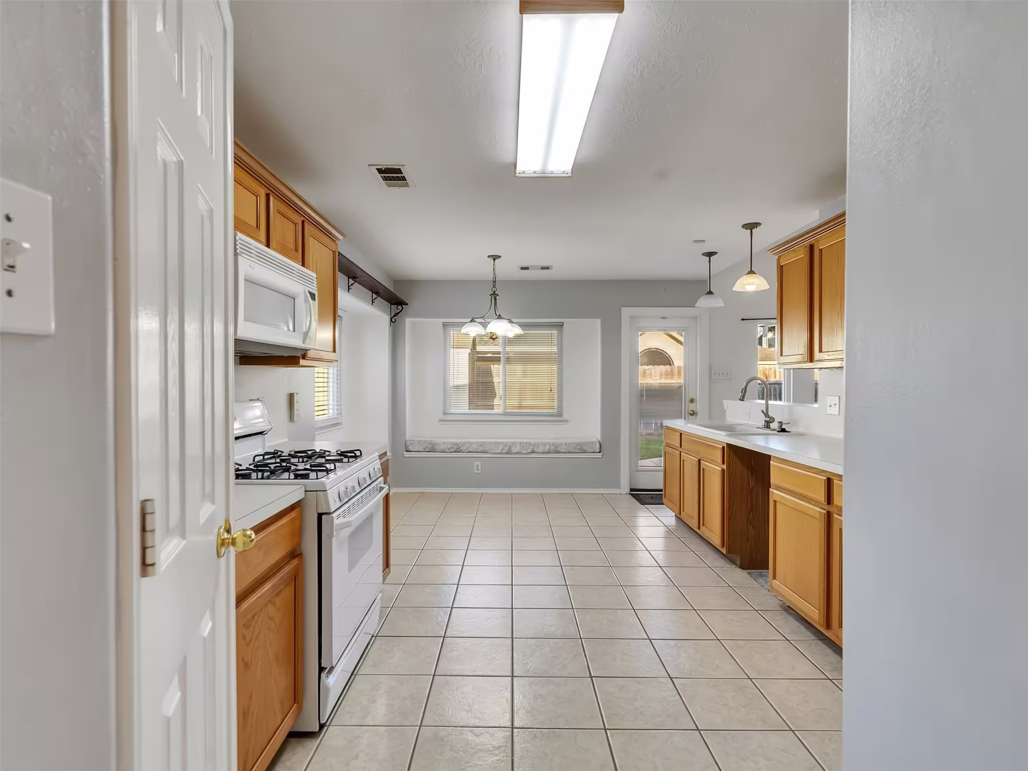 Photo 6 of 8018 Fox Street, Baytown, TX