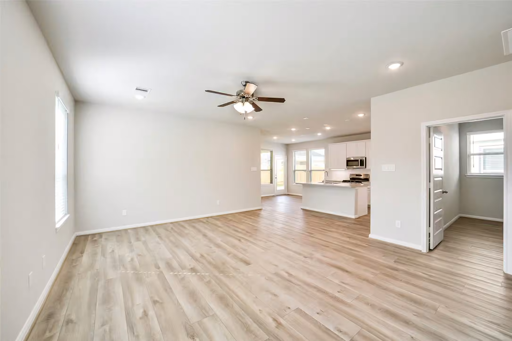 Photo 7 of 4207 Sternside Lane, Houston, TX