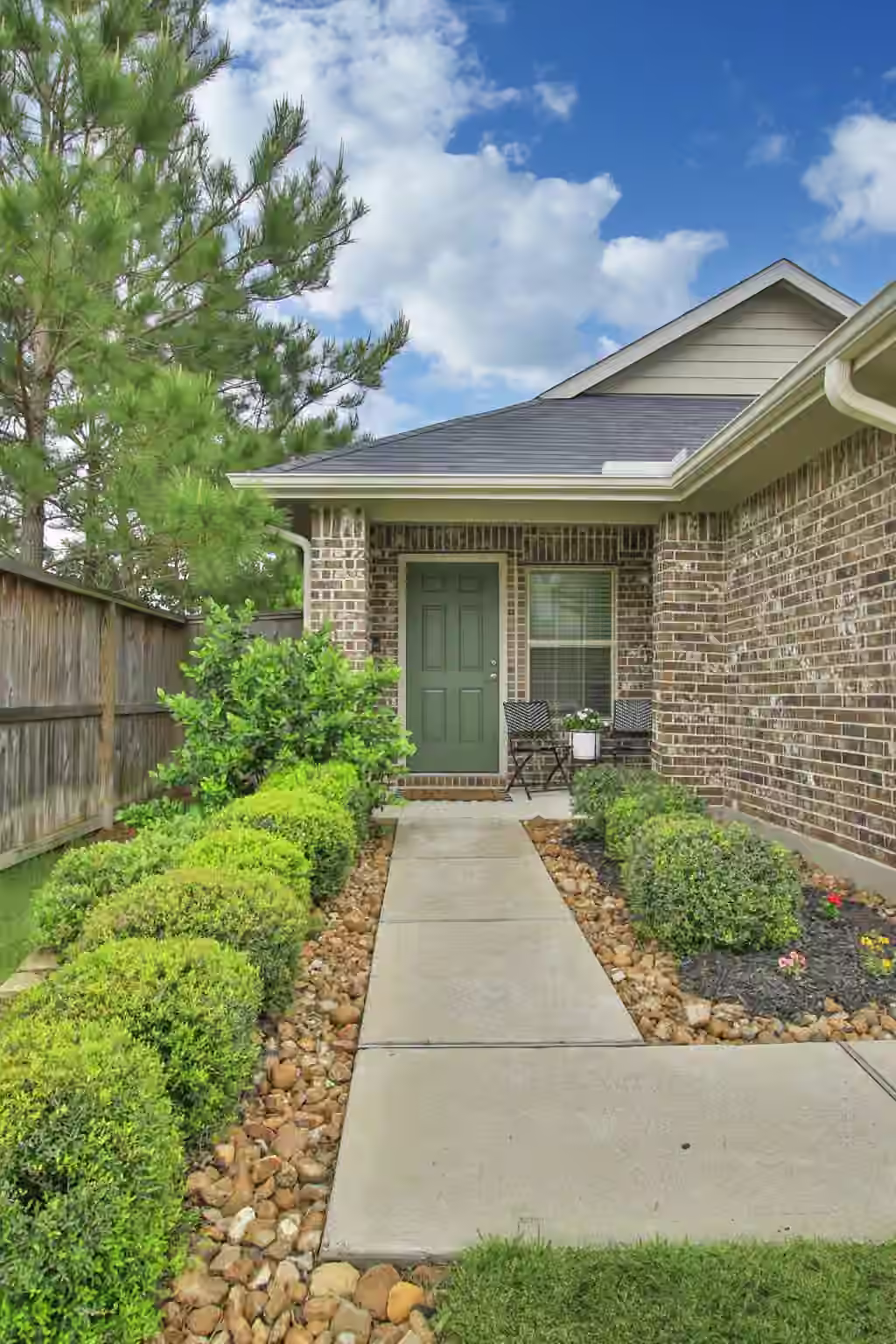 Photo 5 of 1307 Winding Willow Drive, Pinehurst, TX