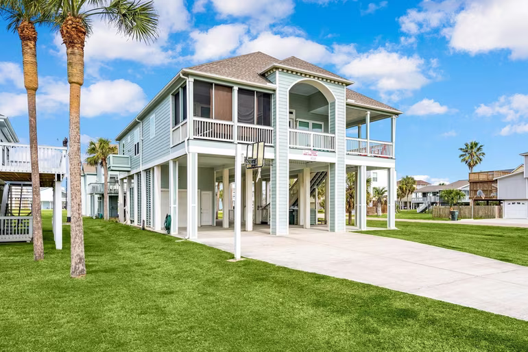 Photo 5 of 4210 Sandpiper, Galveston, TX