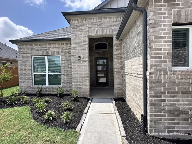 Photo 3 of 13627 Lago Vista Drive, Iowa Colony, TX