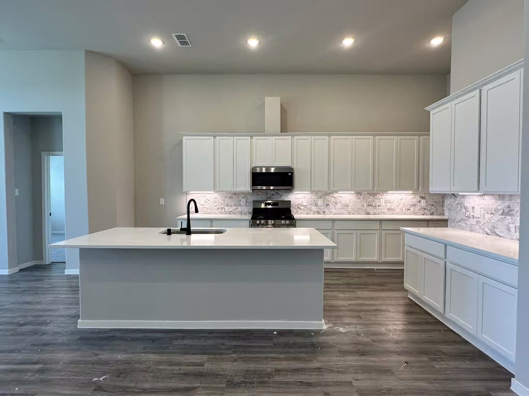 Photo 5 of 13627 Lago Vista Drive, Iowa Colony, TX