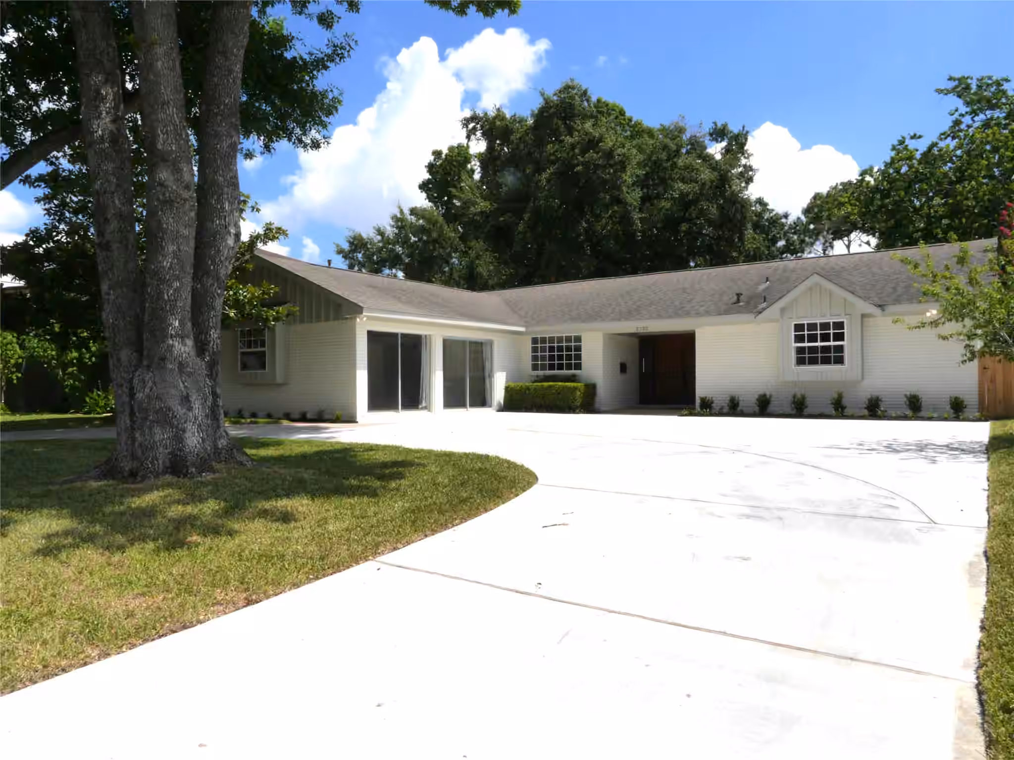 Photo of 5722 N Braeswood Boulevard, Houston, TX