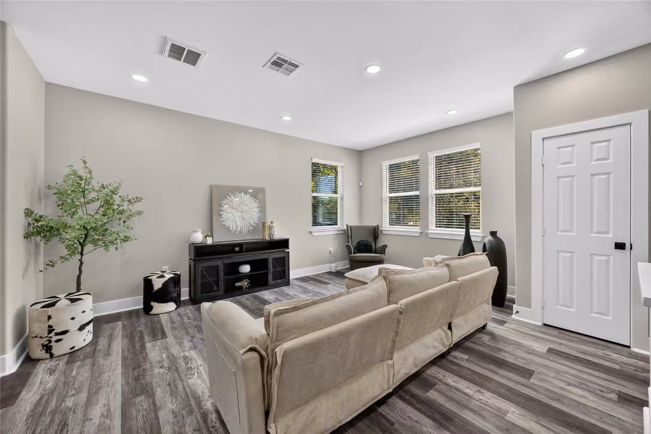 Photo 7 of 3806 Sayers Street, Houston, TX