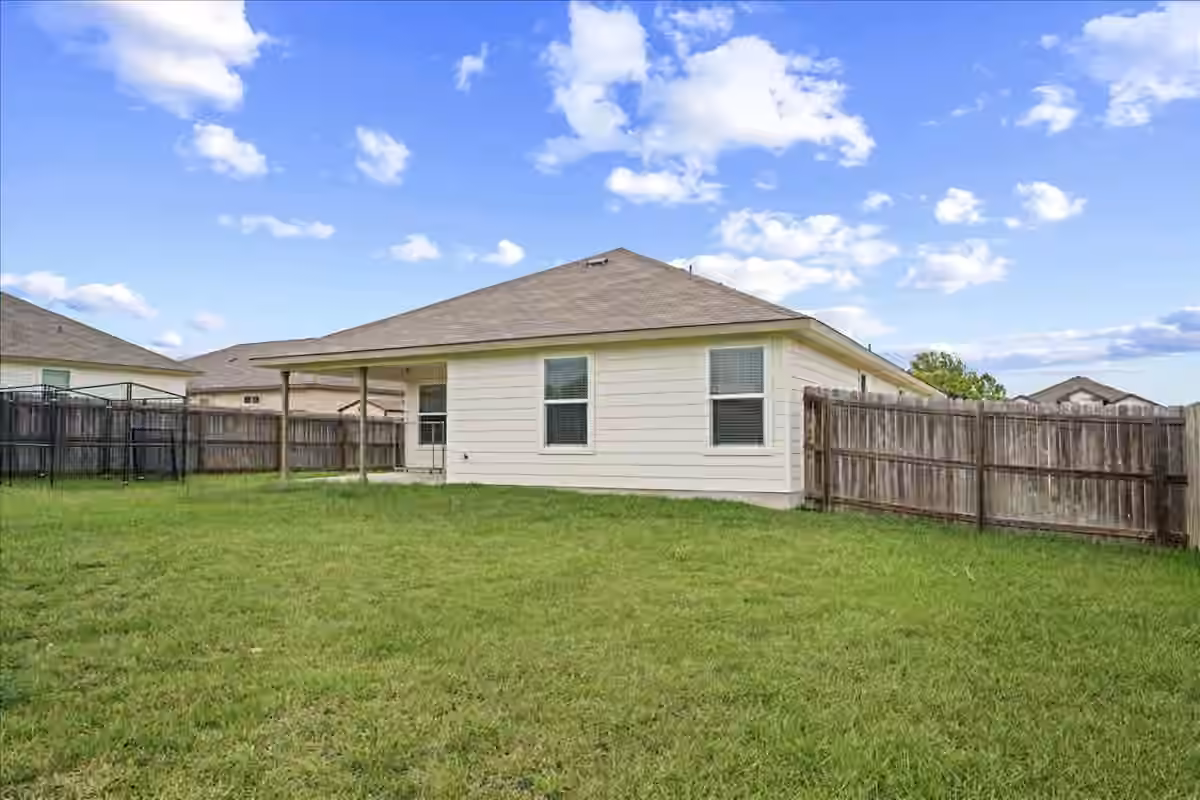 Photo 6 of 1605 Navarro Drive, Brenham, TX