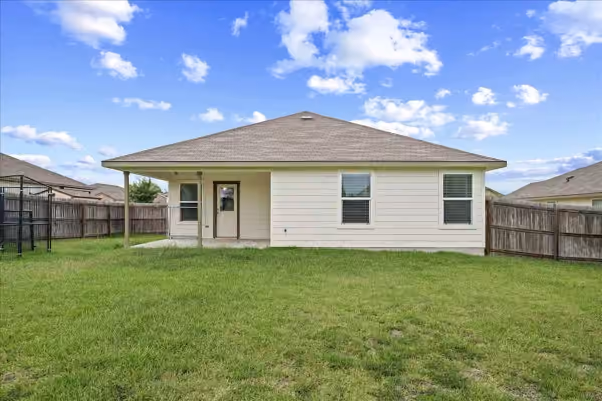 Photo 7 of 1605 Navarro Drive, Brenham, TX