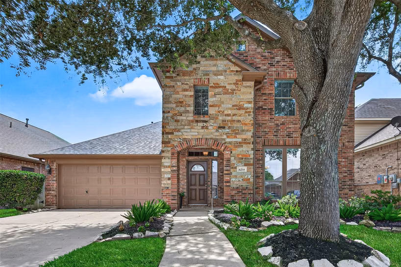 Photo 2 of 8219 Terrace Brook Drive, Houston, TX