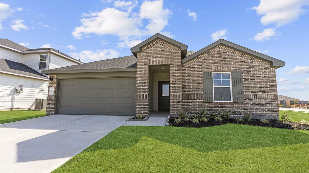 Photo 2 of 618 Heaven Drive, Beasley, TX