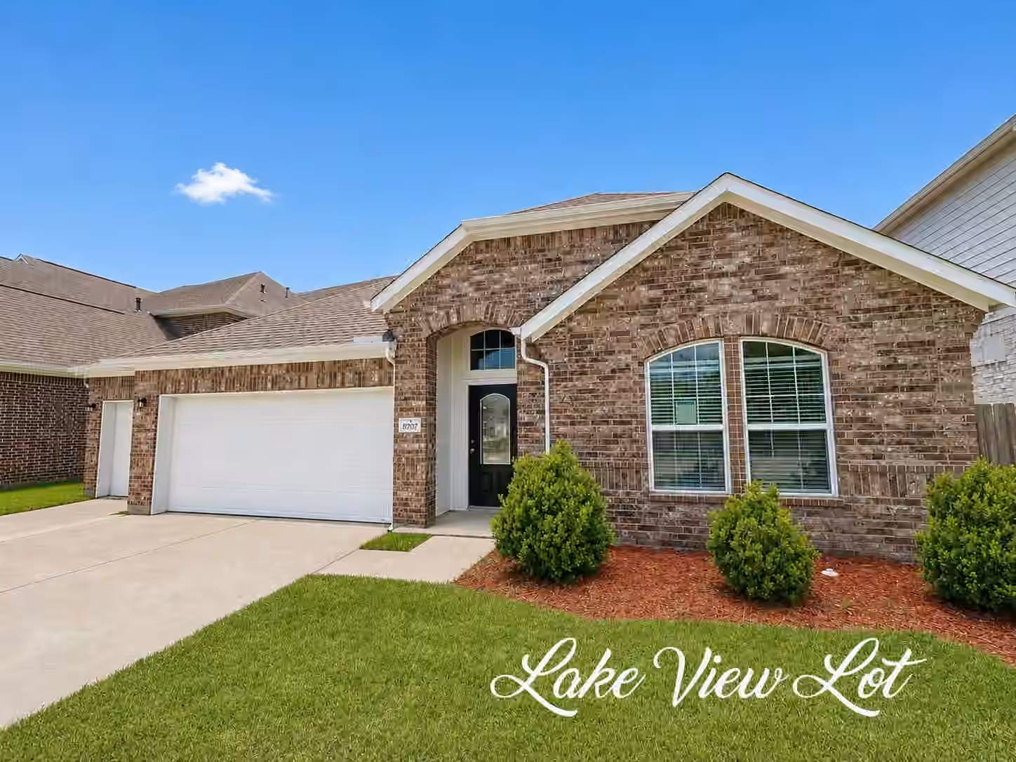 Photo of 8707 E Crescent Lake Circle, Baytown, TX