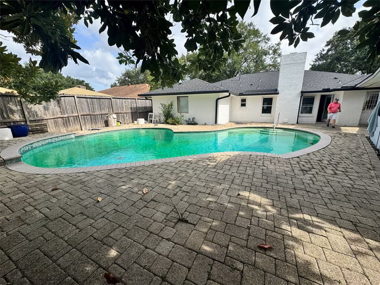 Photo of 7706 Braesview Lane, Houston, TX 77071