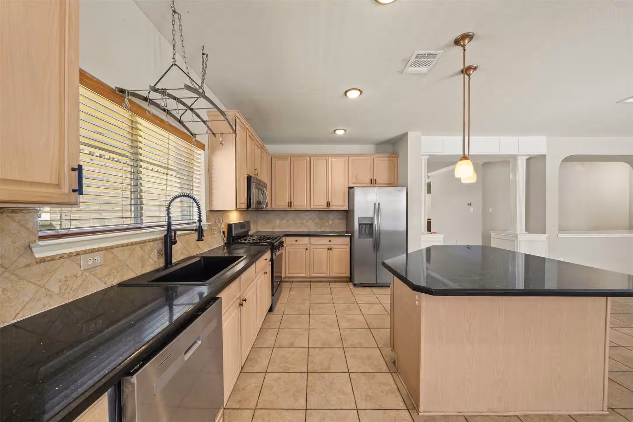 Photo 7 of 21207 Wickton Lane, Humble, TX