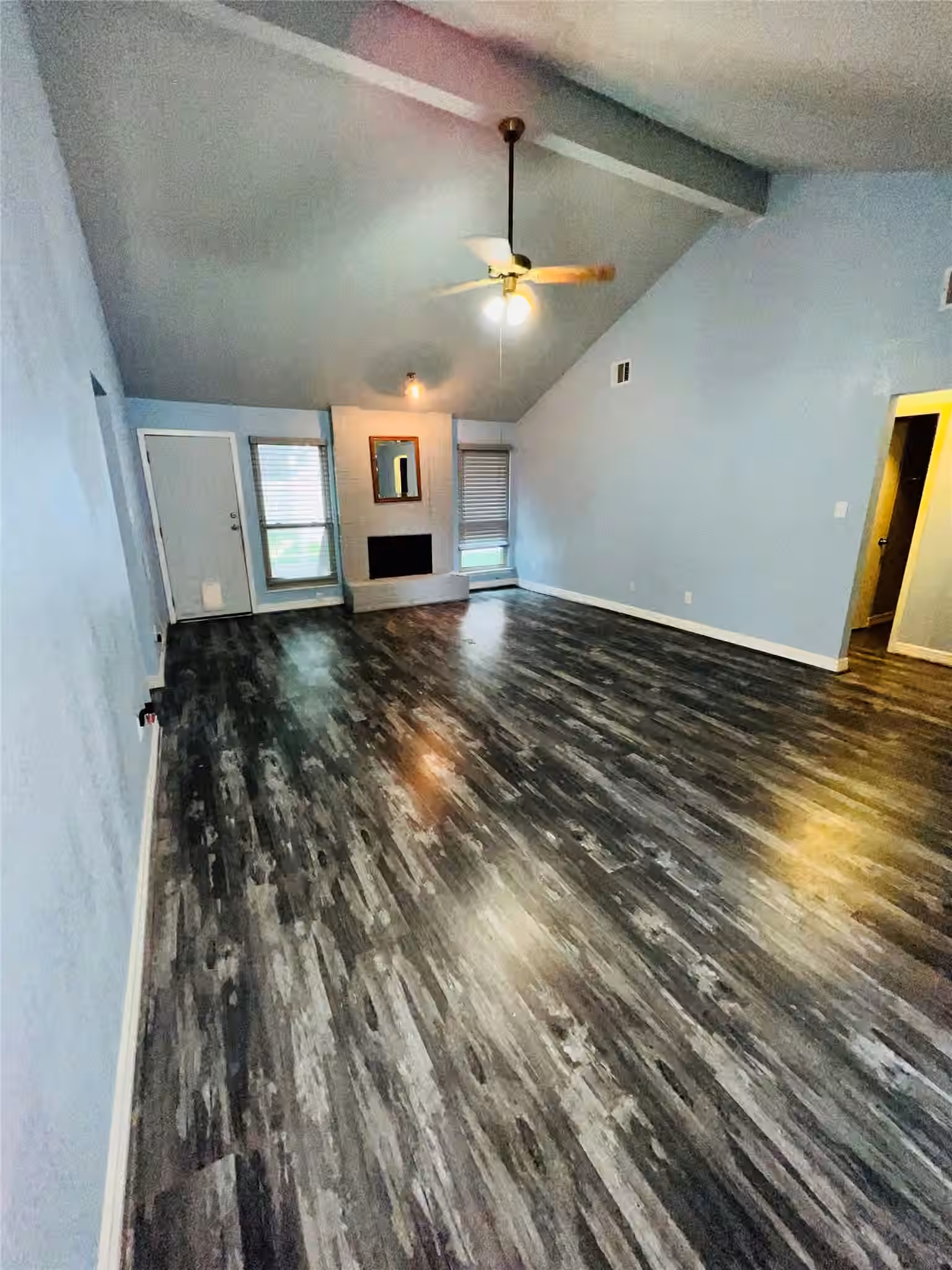 Photo 5 of 7215 La Entrada Drive, Houston, TX