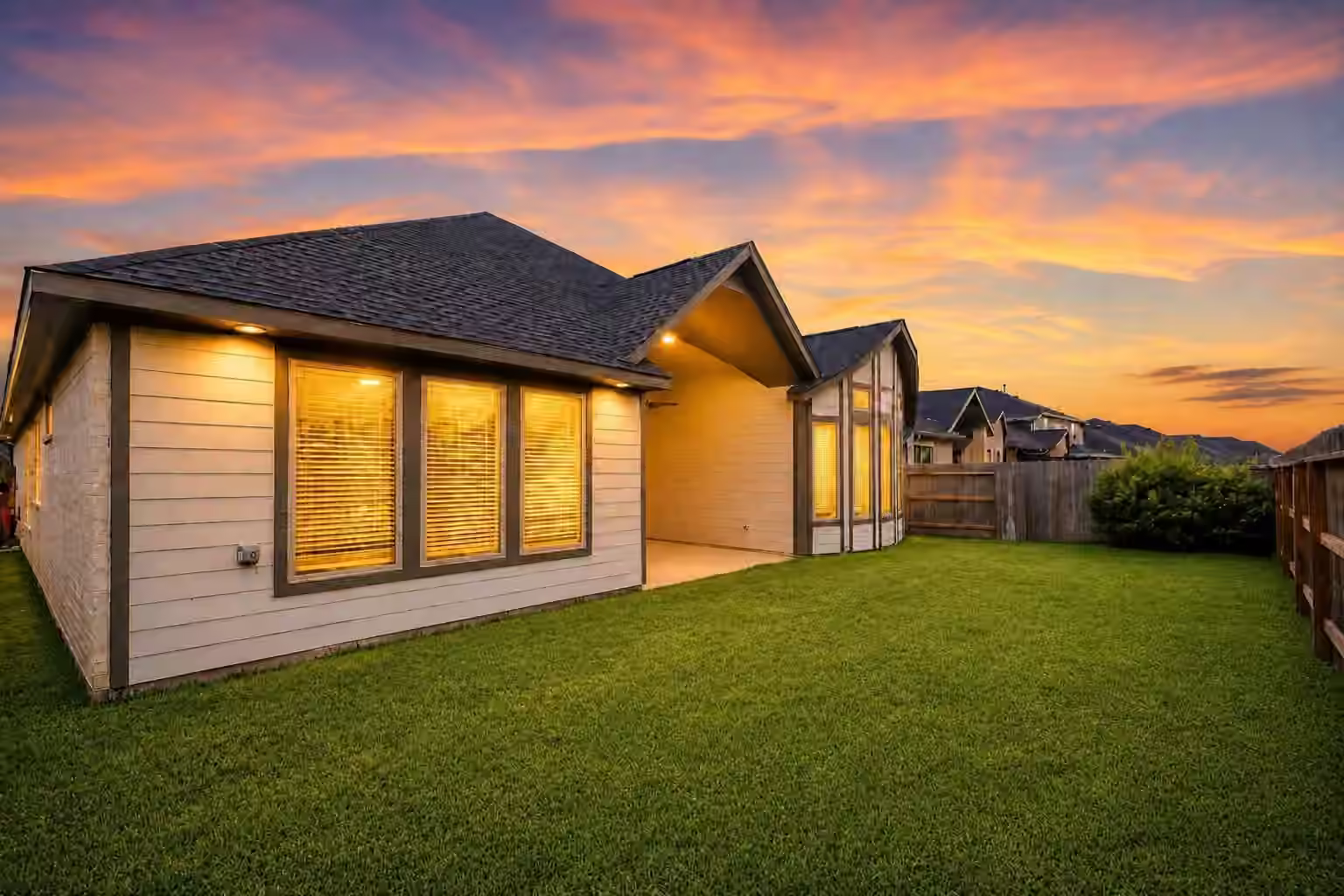 Photo 2 of 31834 Sorrel Copley Lane, Hockley, TX