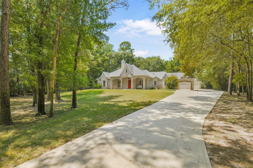 Photo of 4046 Highland Pass, Montgomery, TX 77316