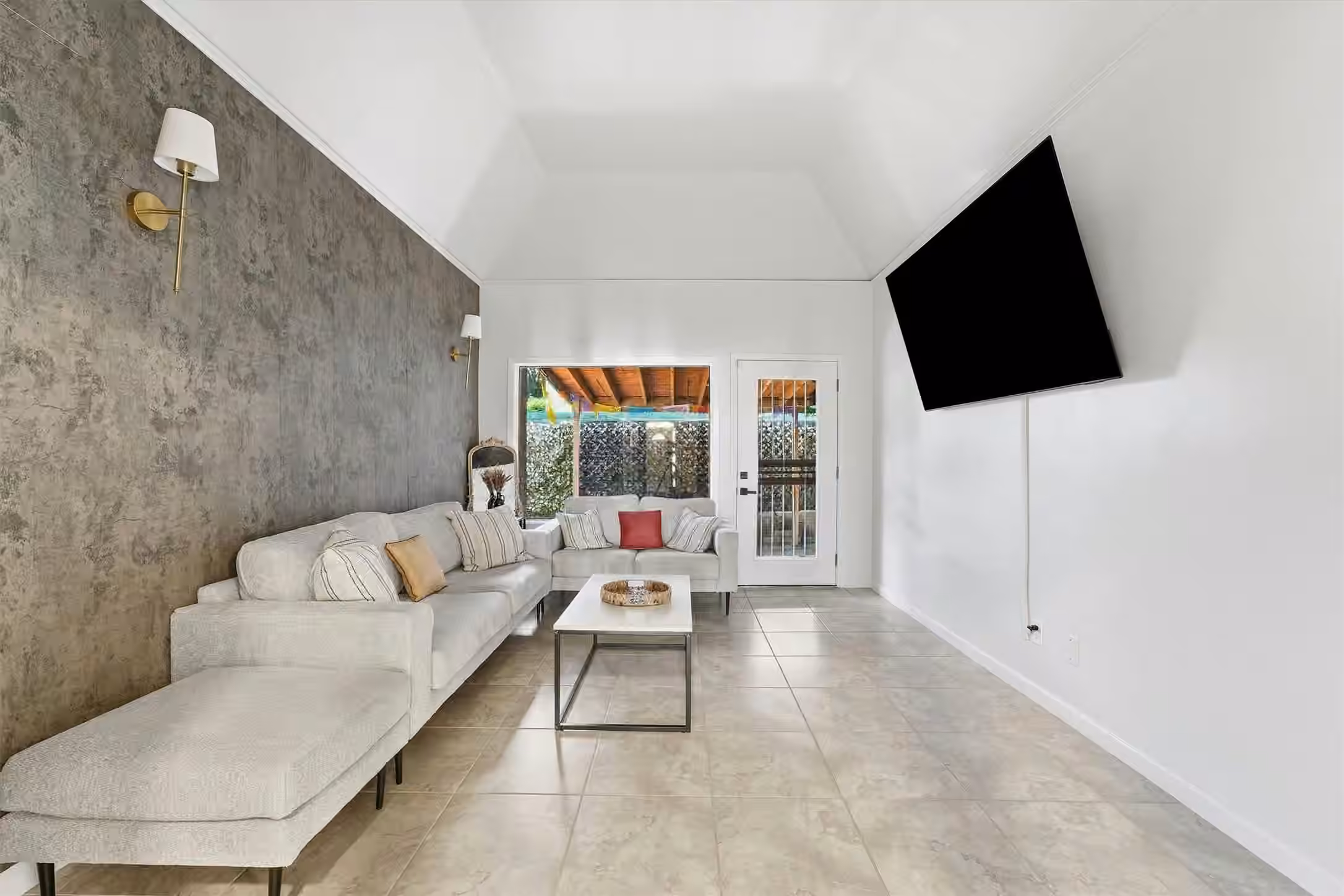 Photo 7 of 8510 Mayside Lane, Houston, TX