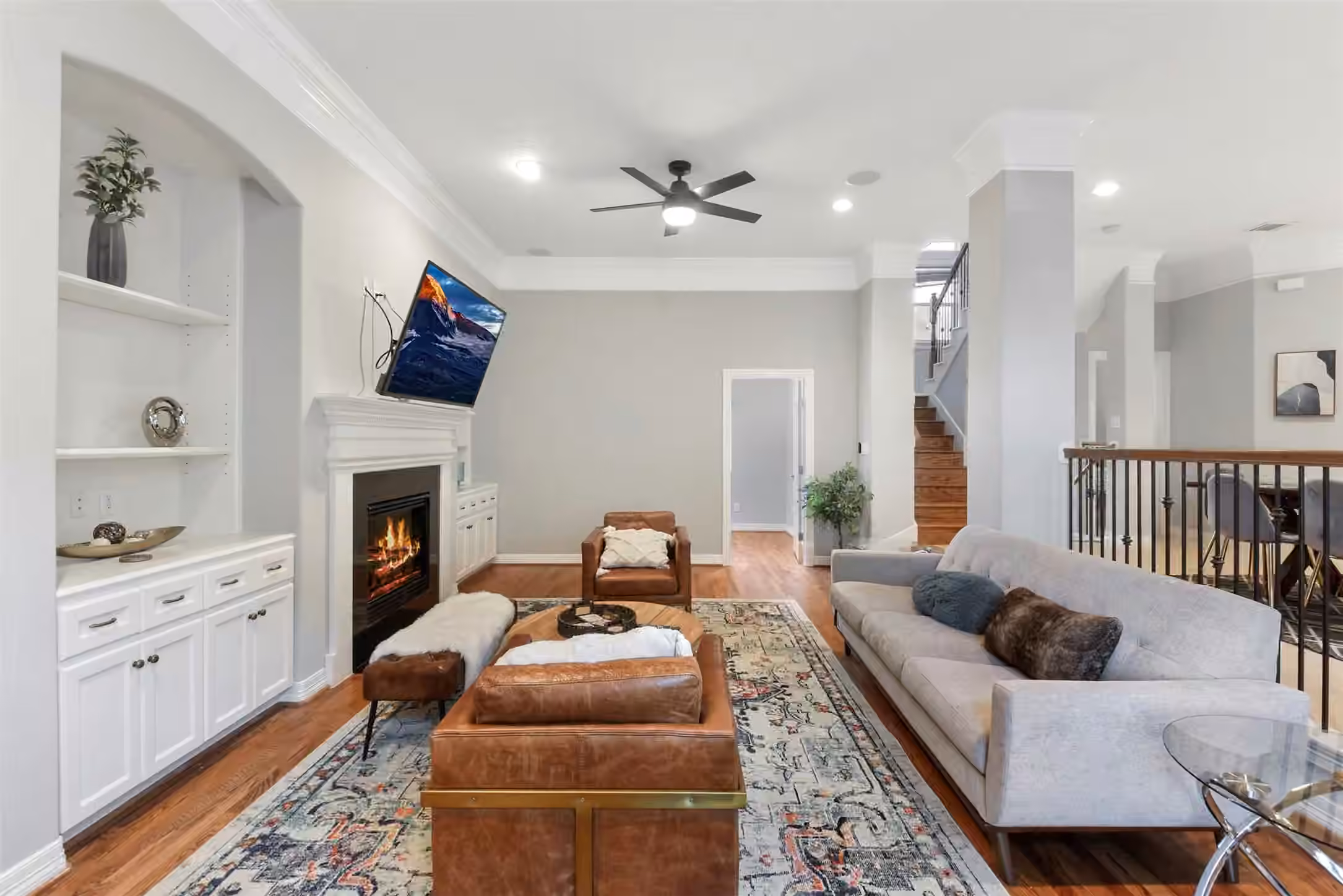 Photo 5 of 1202 W 25th Street, Houston, TX