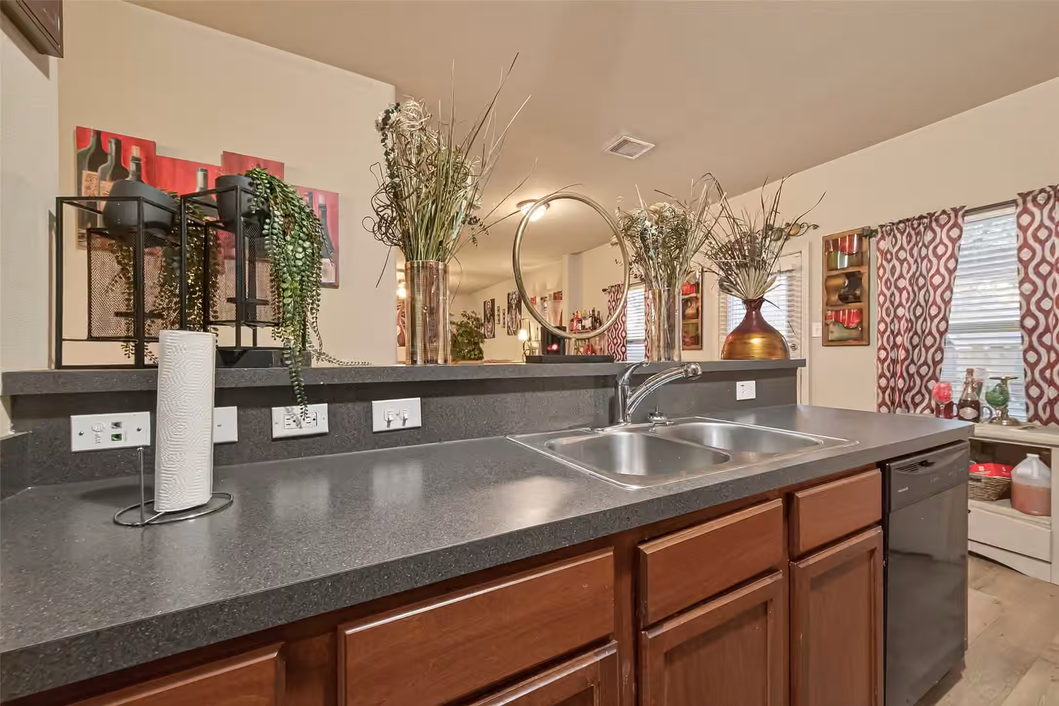 Photo 4 of 13 N Heritage Oaks Drive, Texas City, TX