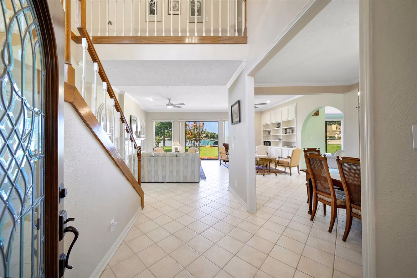 Photo 6 of 142 Lakeside Drive, Conroe, TX
