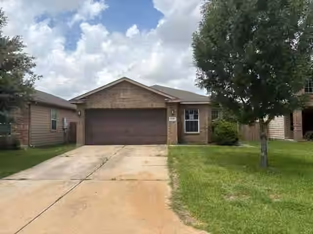 Photo 3 of 17135 Osprey Landing Drive, Hockley, TX