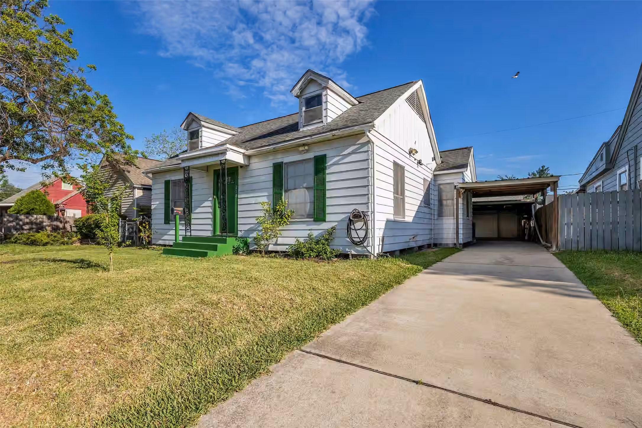 Photo 2 of 218 Olive Avenue, Pasadena, TX