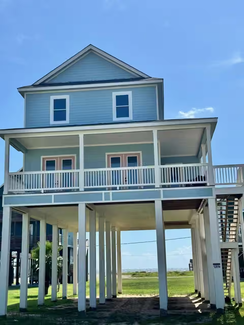 Photo 2 of 13014 Buccaneer Parkway, Freeport, TX