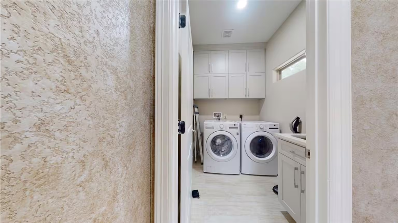 Photo 6 of 426 Middle Street, Houston, TX