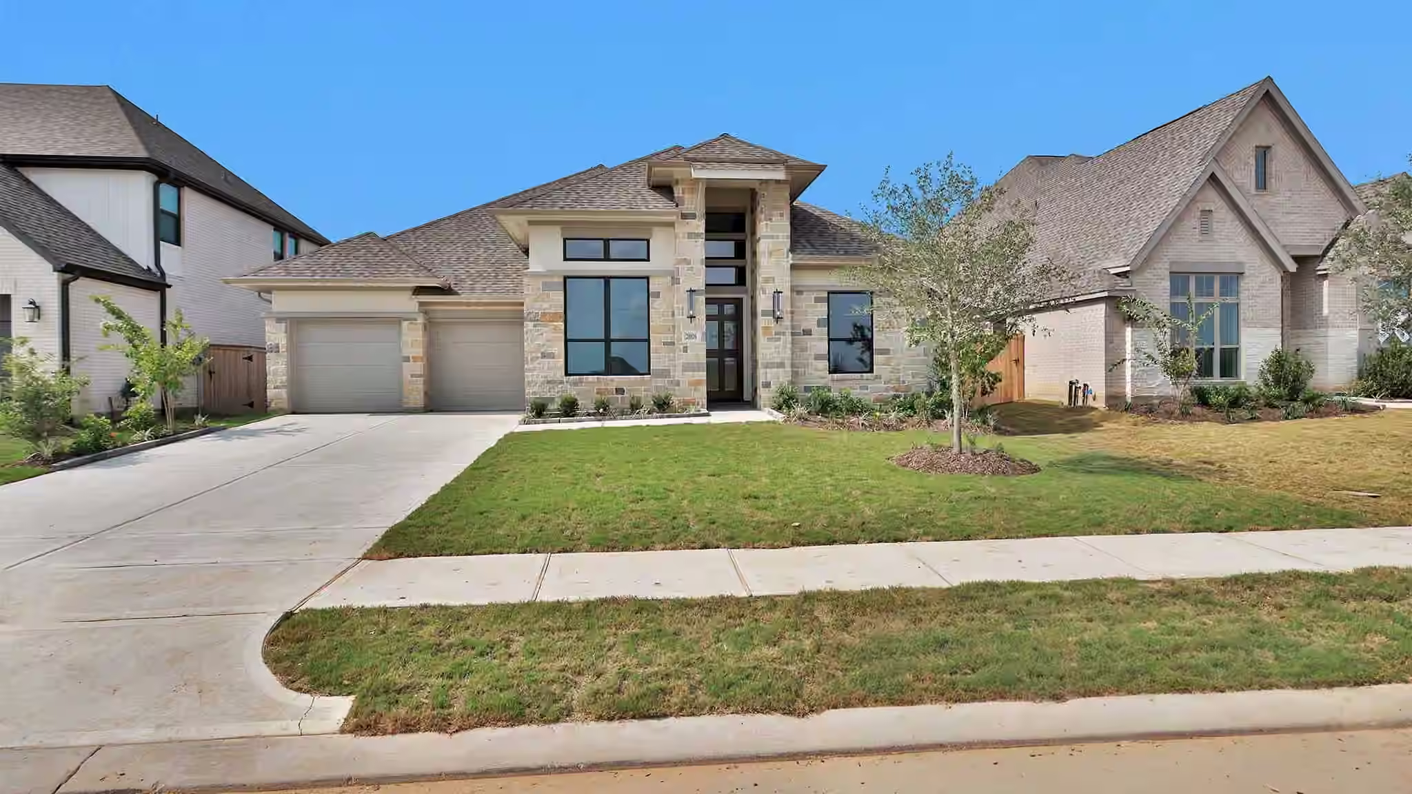 Photo 2 of 21926 Golden Azalea Drive, Hockley, TX