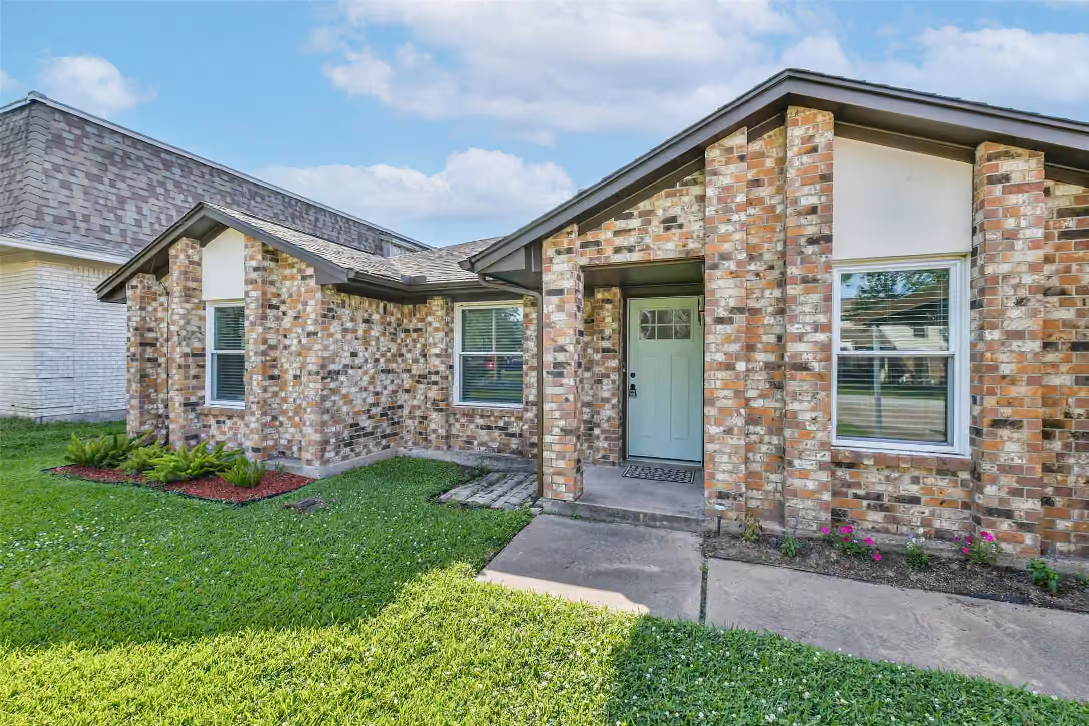 Photo 5 of 3410 Crestmeadow Drive, Pasadena, TX