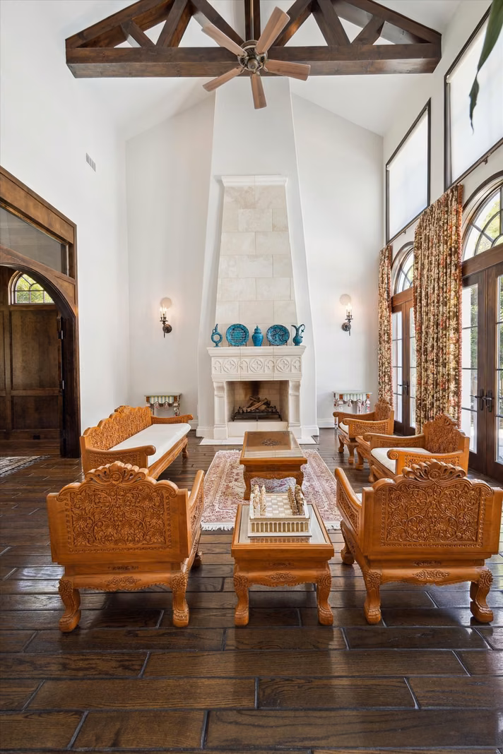 Photo 7 of 5556 Lynbrook Drive, Houston, TX
