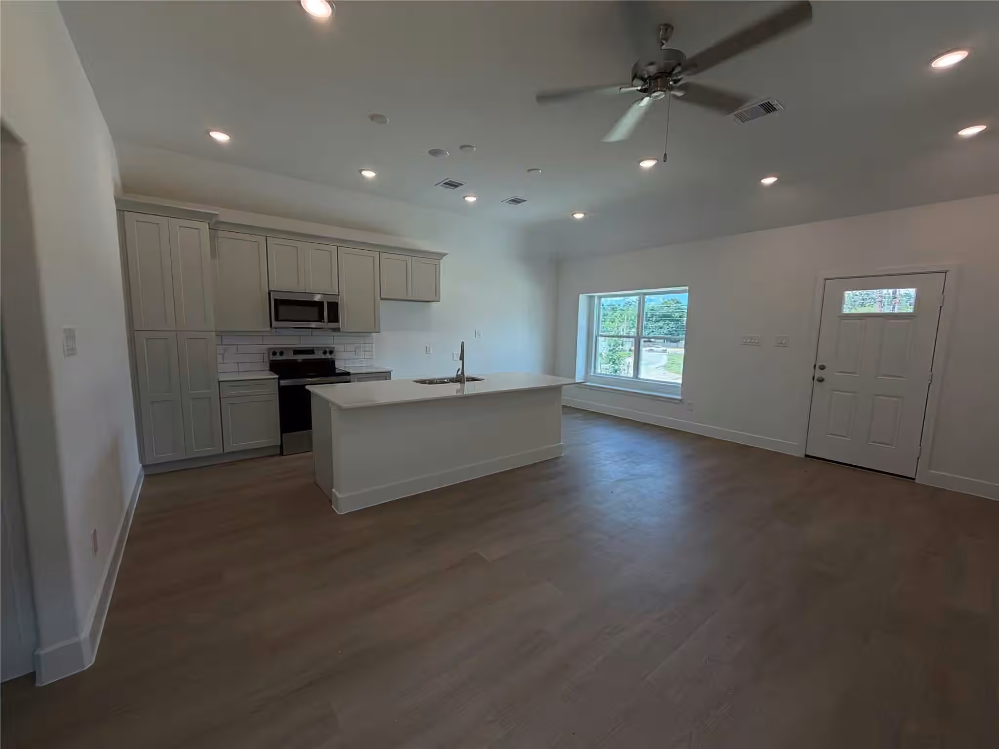 Photo 3 of 16701 Eastchase Street, Montgomery, TX