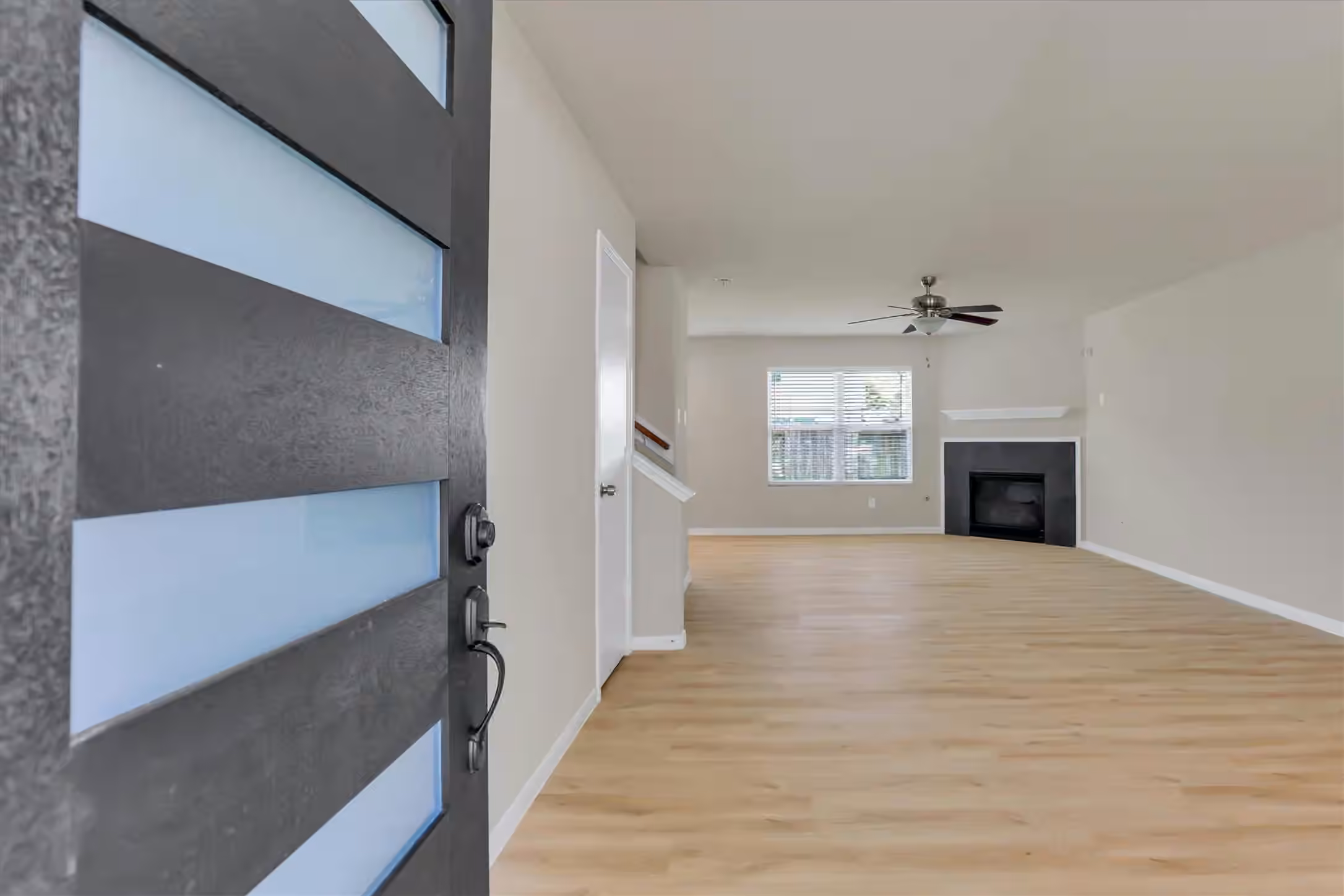 Photo 4 of 1006 Thicket Hill Court, Houston, TX