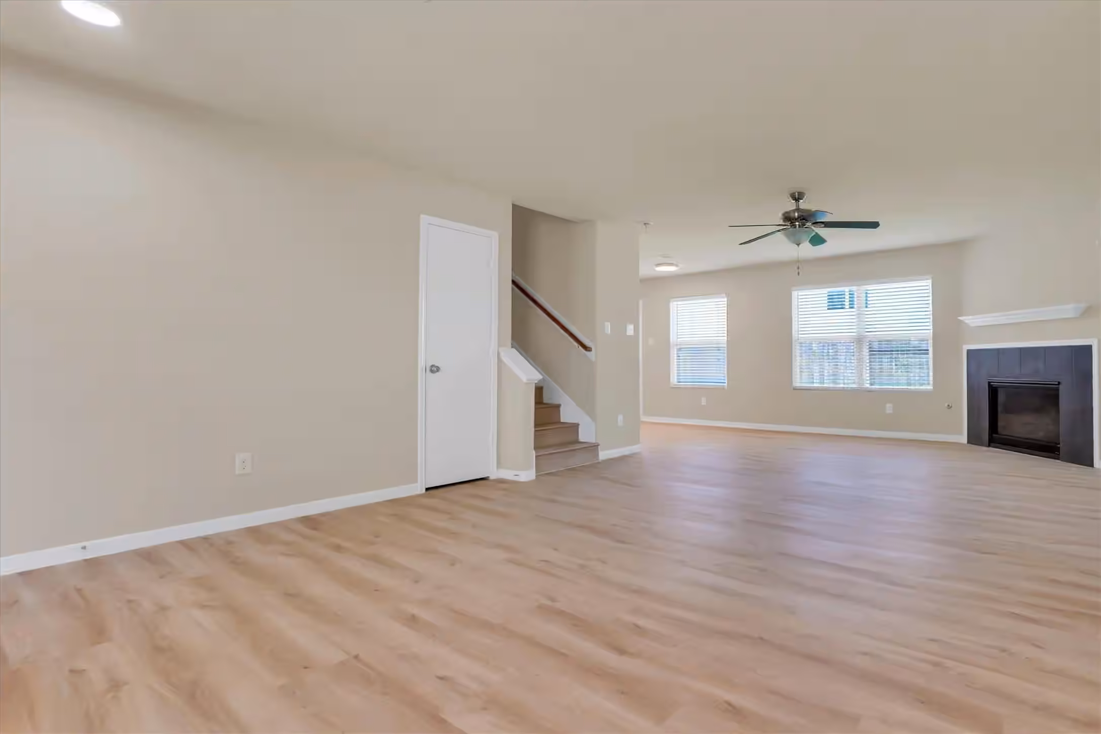 Photo 5 of 1006 Thicket Hill Court, Houston, TX