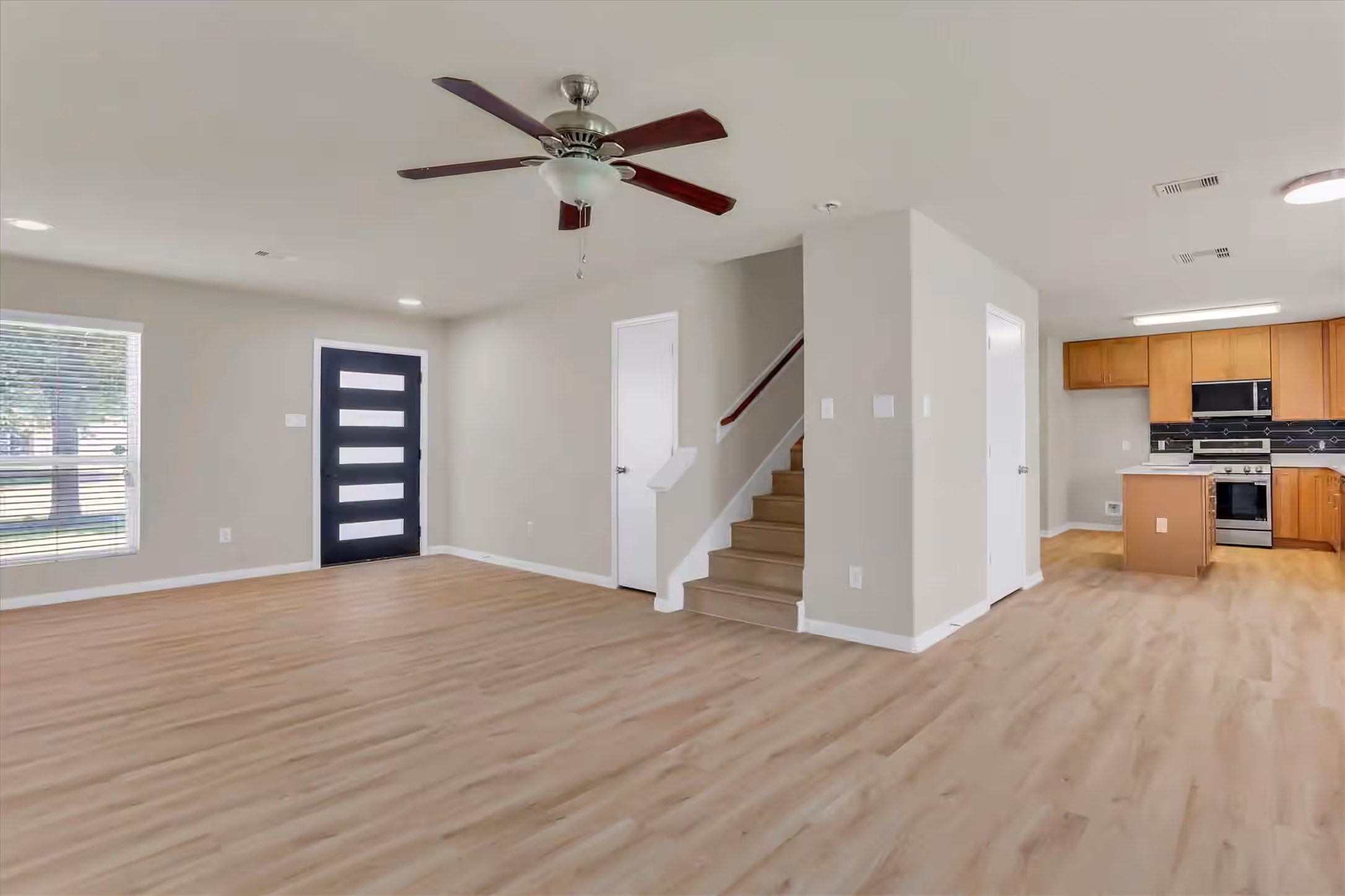 Photo 7 of 1006 Thicket Hill Court, Houston, TX