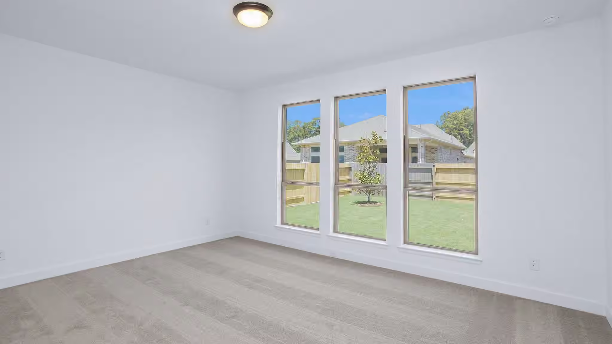 Photo 6 of 18225 Upper Brook Street, Conroe, TX