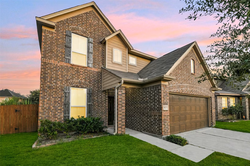 Photo 2 of 903 Willowick Bay Drive, Houston, TX