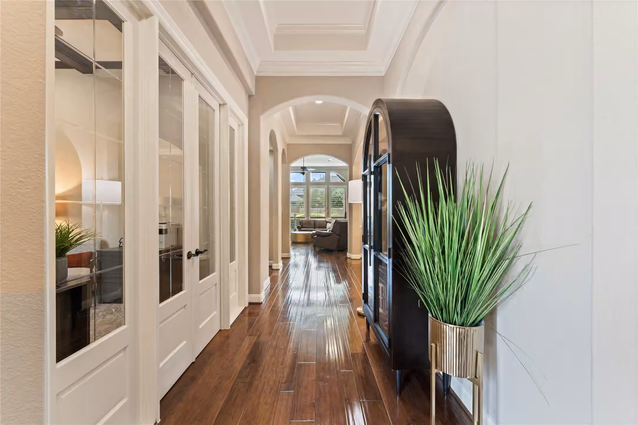 Photo 6 of 34134 Mill Creek Way, Pinehurst, TX