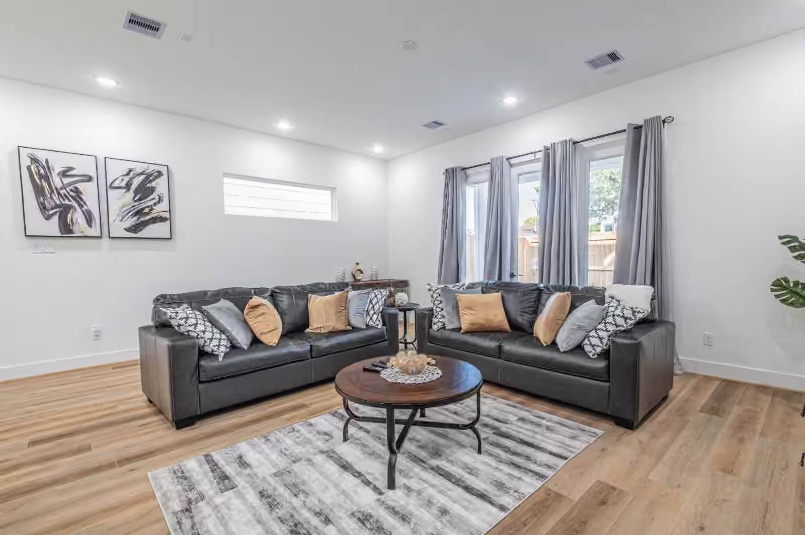 Photo 2 of 3507 Ennis Street, Houston, TX