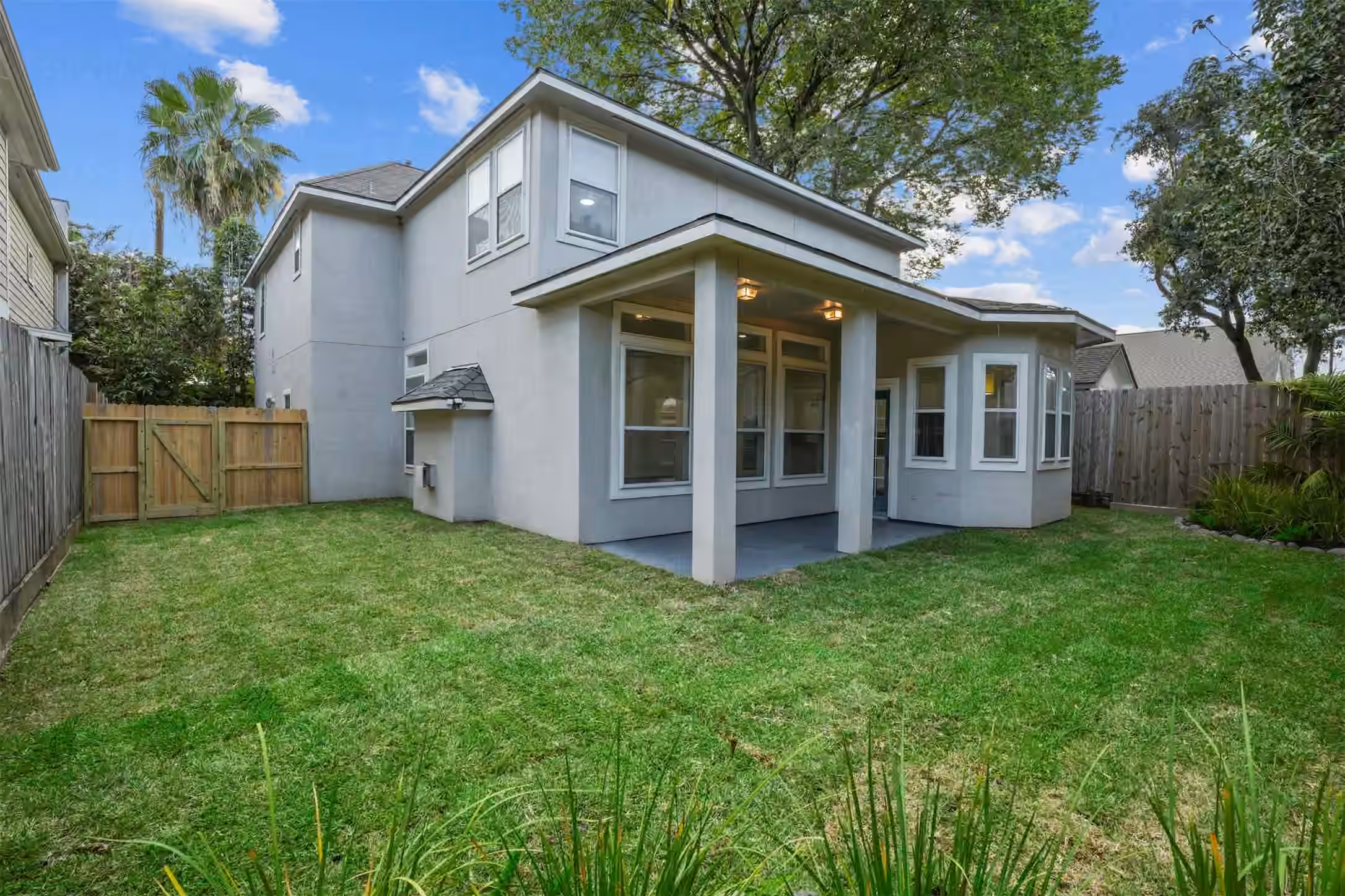 Photo 2 of 1420 Asbury Street, Houston, TX
