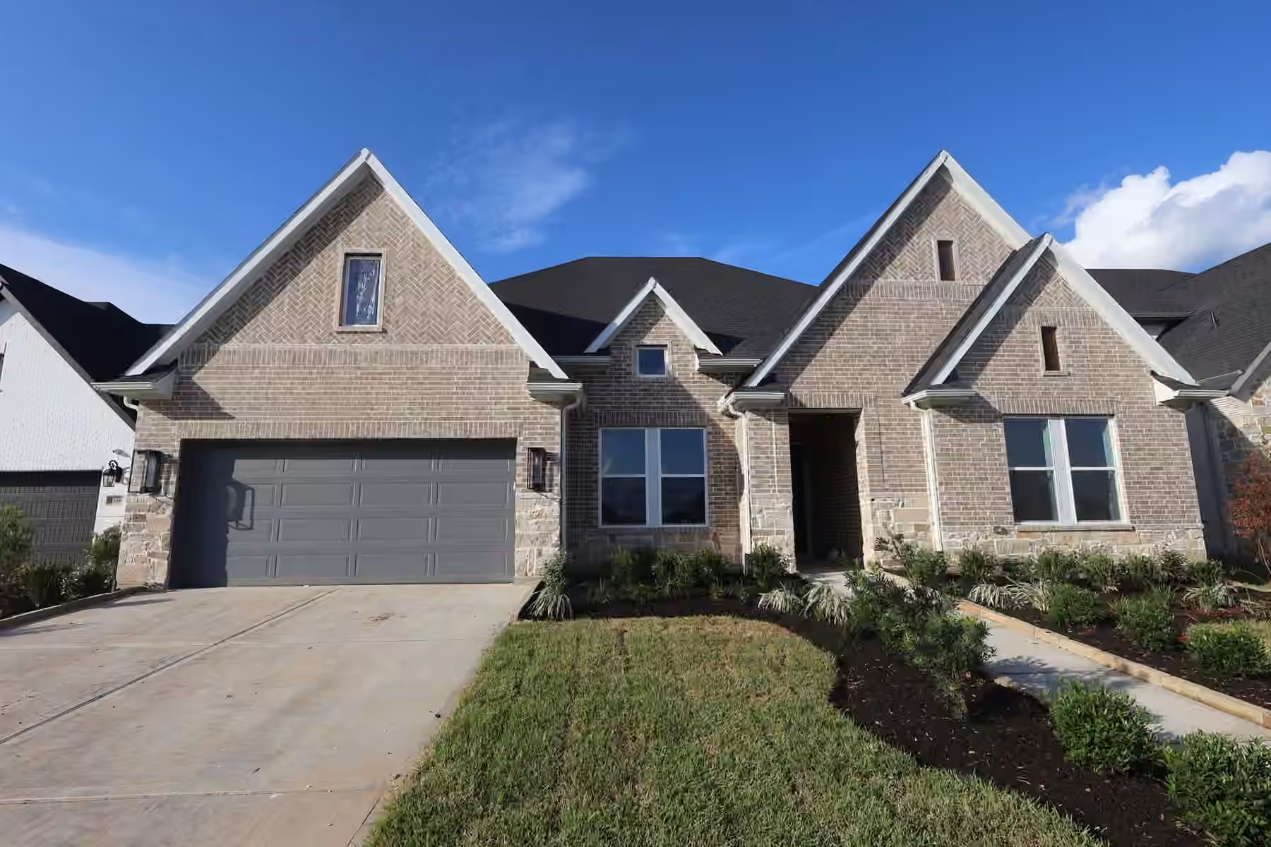 Photo 2 of 2122 Ashlar Stone Court, Missouri City, TX