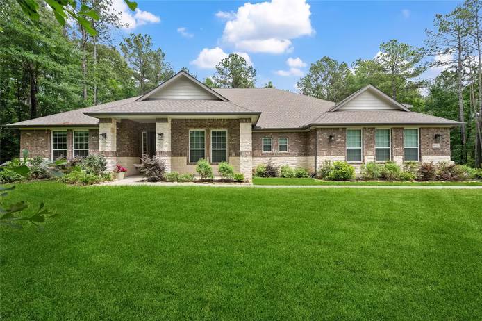 Photo of 1574 Silver Creek Lane, Montgomery, TX 77316