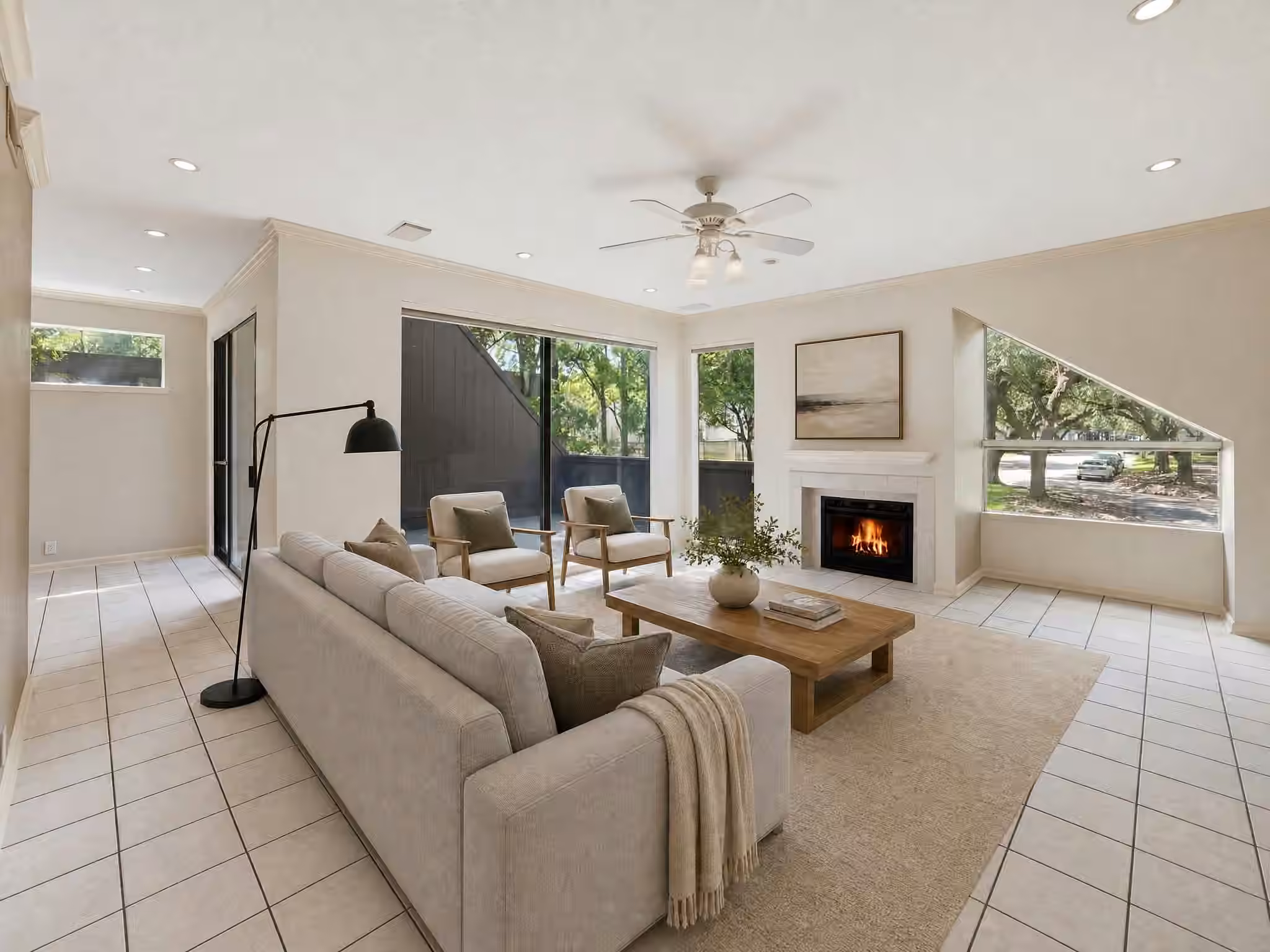 Photo 3 of 332 Litchfield Lane 38, Houston, TX