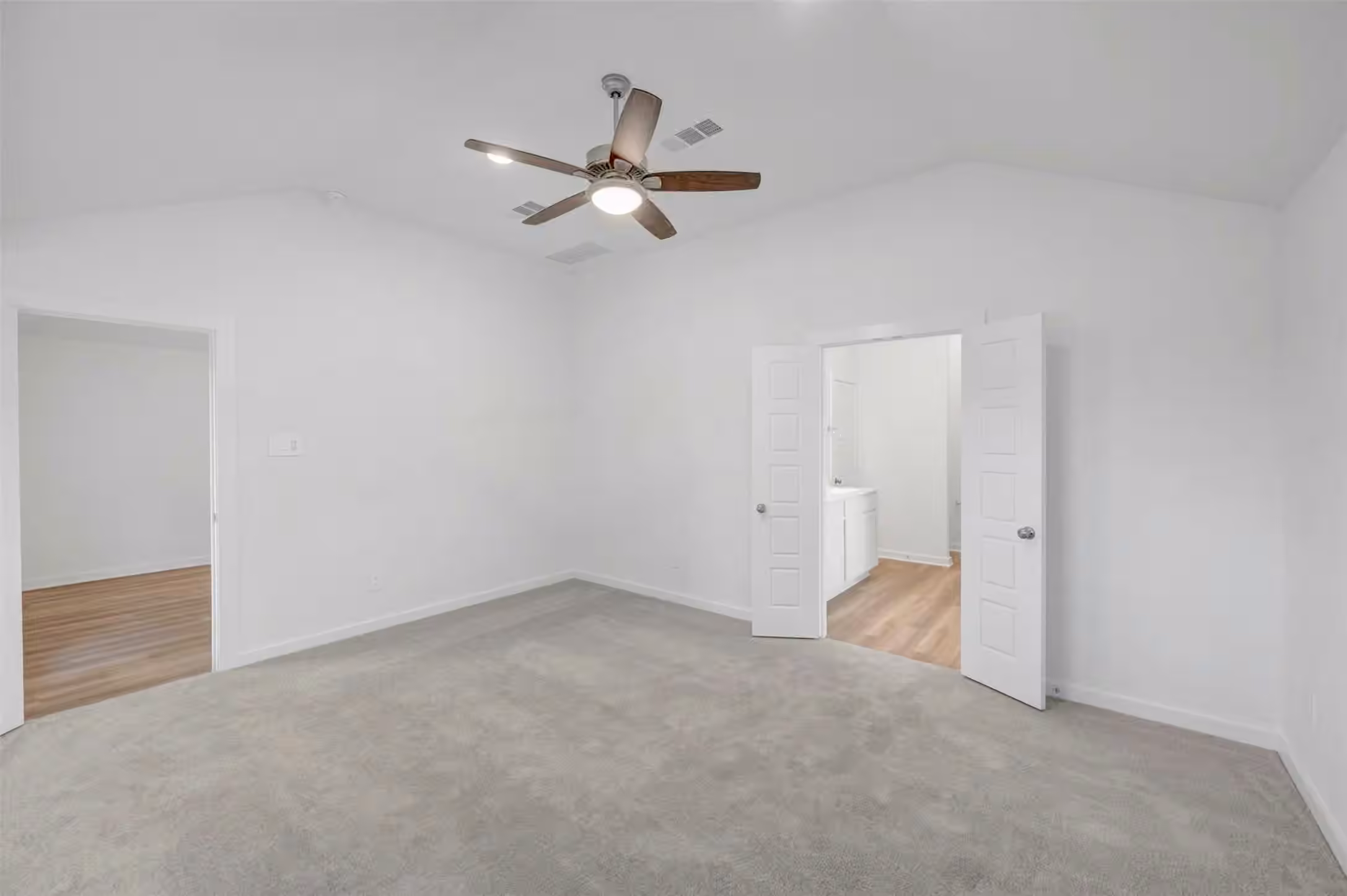 Photo 7 of 22696 Hackberry Leaf Drive, New Caney, TX