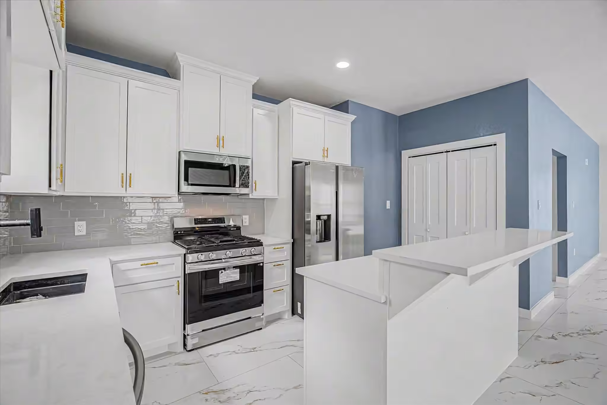 Photo 6 of 5919 Rietta Street, Houston, TX