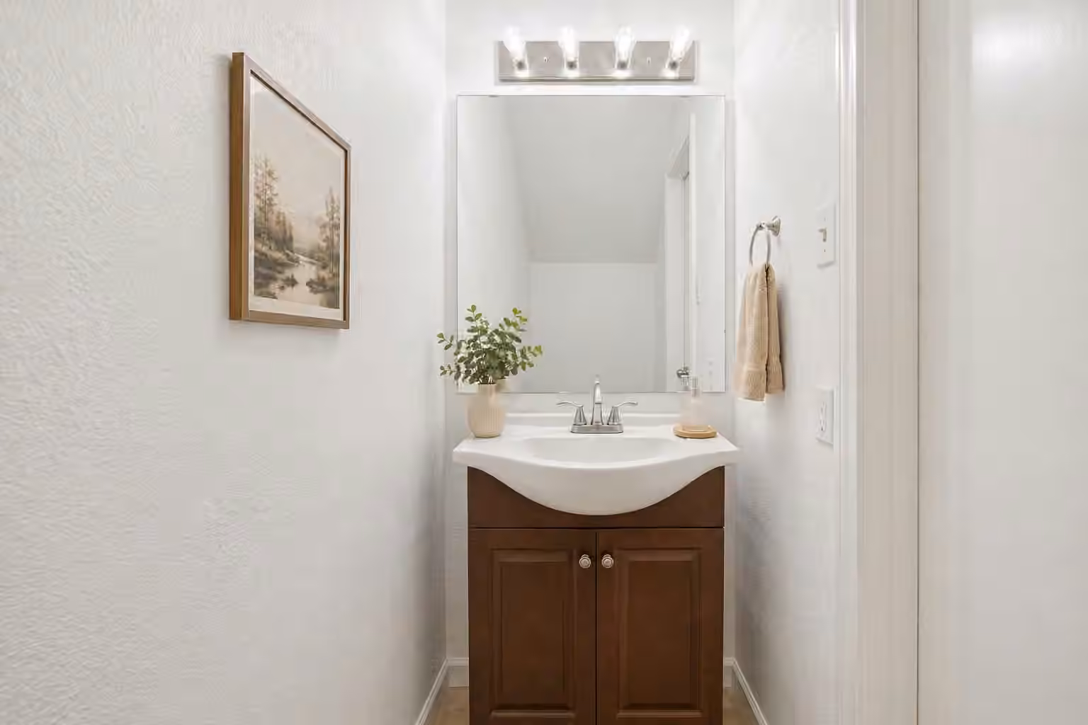 Photo 5 of 3606 Ocee Street, Houston, TX