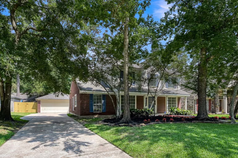 Photo 4 of 80 Eagle Rock Circle, The Woodlands, TX