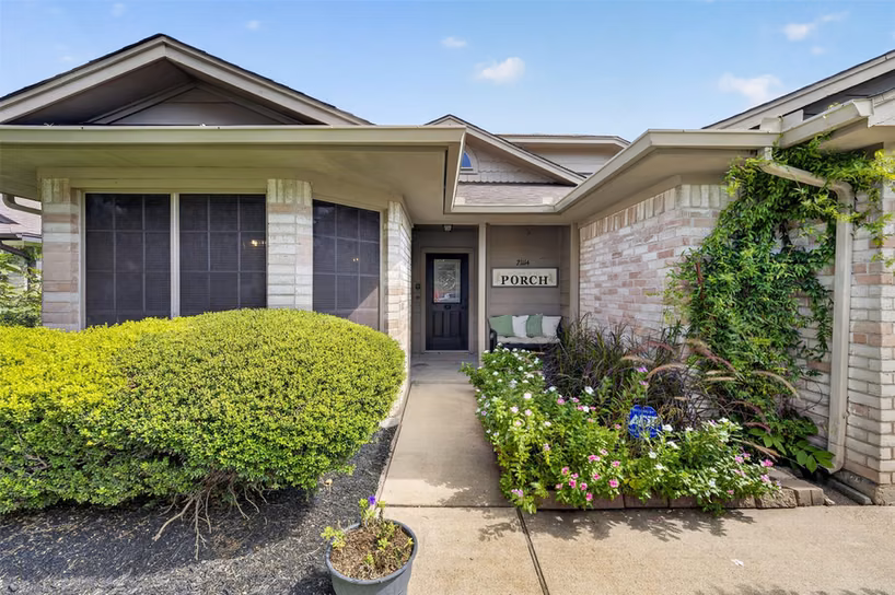 Photo 4 of 21114 Western Valley Drive, Katy, TX